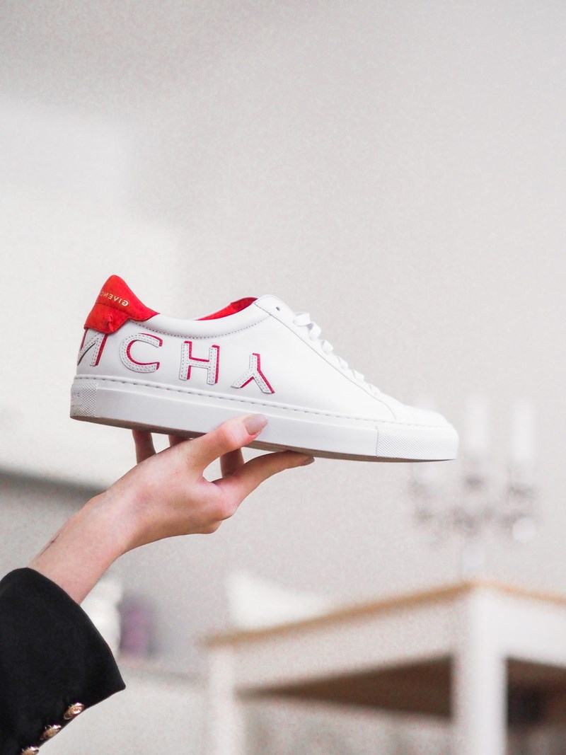 sneakers