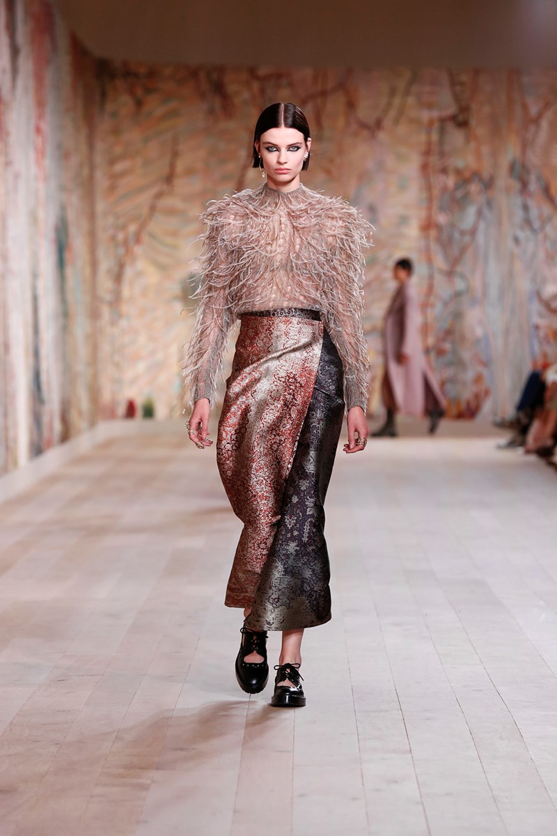 Το show Υψηλής Ραπτικής του οίκου Dior για το Φθινόπωρο/Χειμώνα 2021 - εικόνα 5