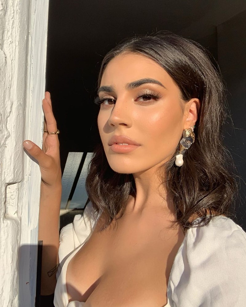 Αυτά τα χτενίσματα αναδεικνύουν τη σιλουέτα. Θα σε κάνουν να δείχνεις πιο ψηλόλιγνη - εικόνα 2