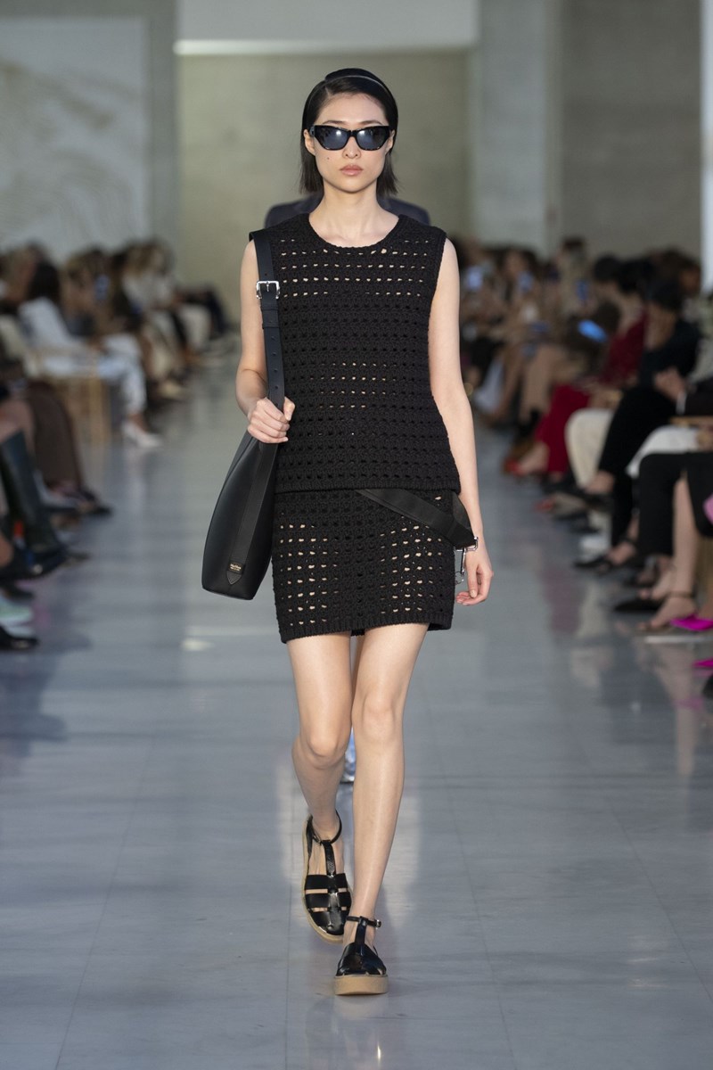 Milan Fashion Week: Για την Max Mara είμαστε όλες «σύγχρονες επαναστάτριες» - εικόνα 12