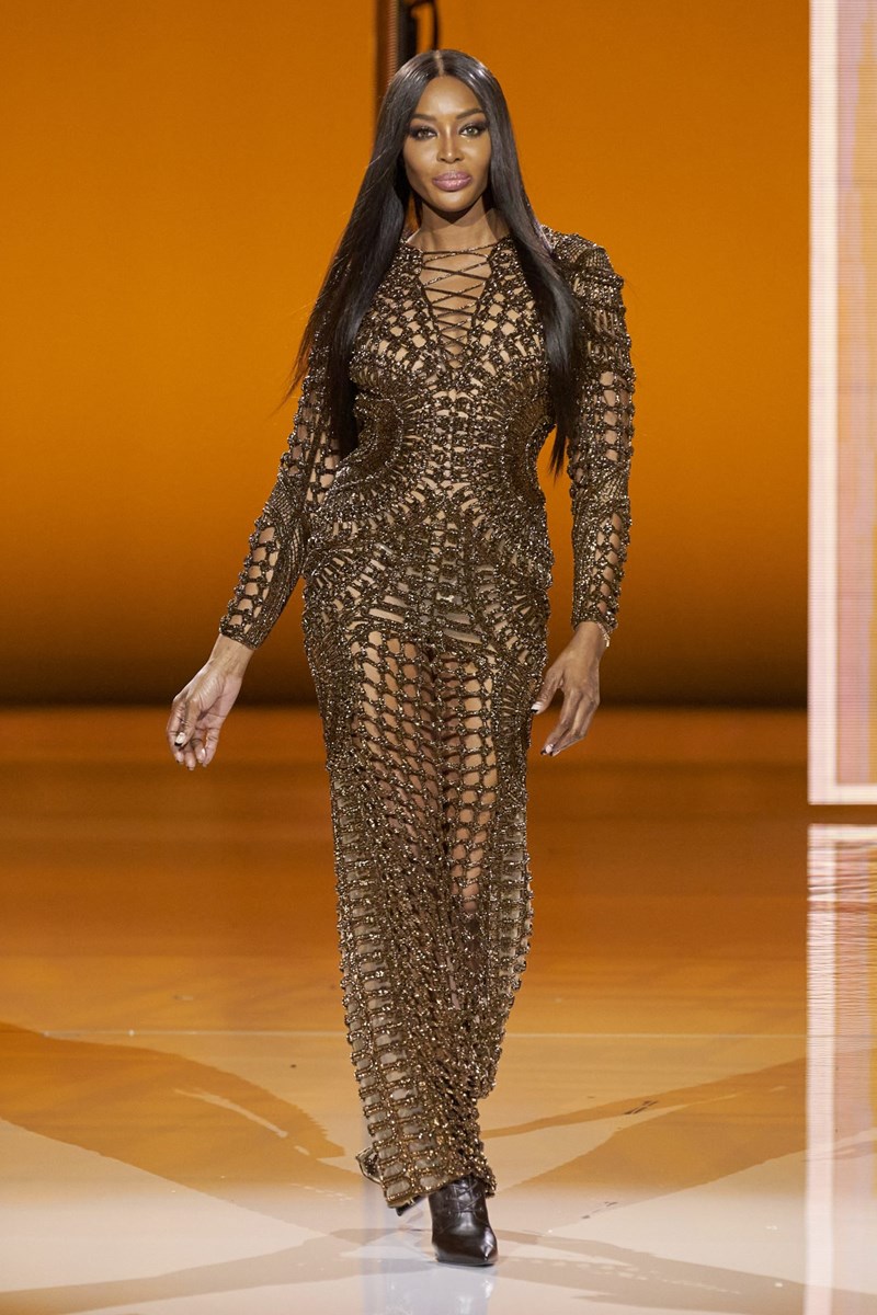 Balmain Spring/Summer 2022: Η επετειακή συλλογή του οίκου έμοιαζε με την πιο glam μουσική συναυλία - εικόνα 6
