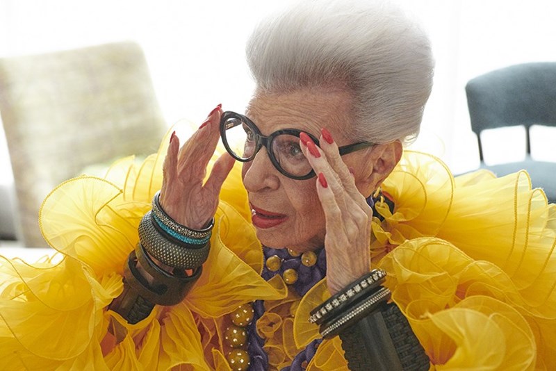 Iris Apfel x H&M: Μια συλλογή - φόρος τιμής στο fashion icon που μόλις έκλεισε τα 100 του χρόνια - εικόνα 2