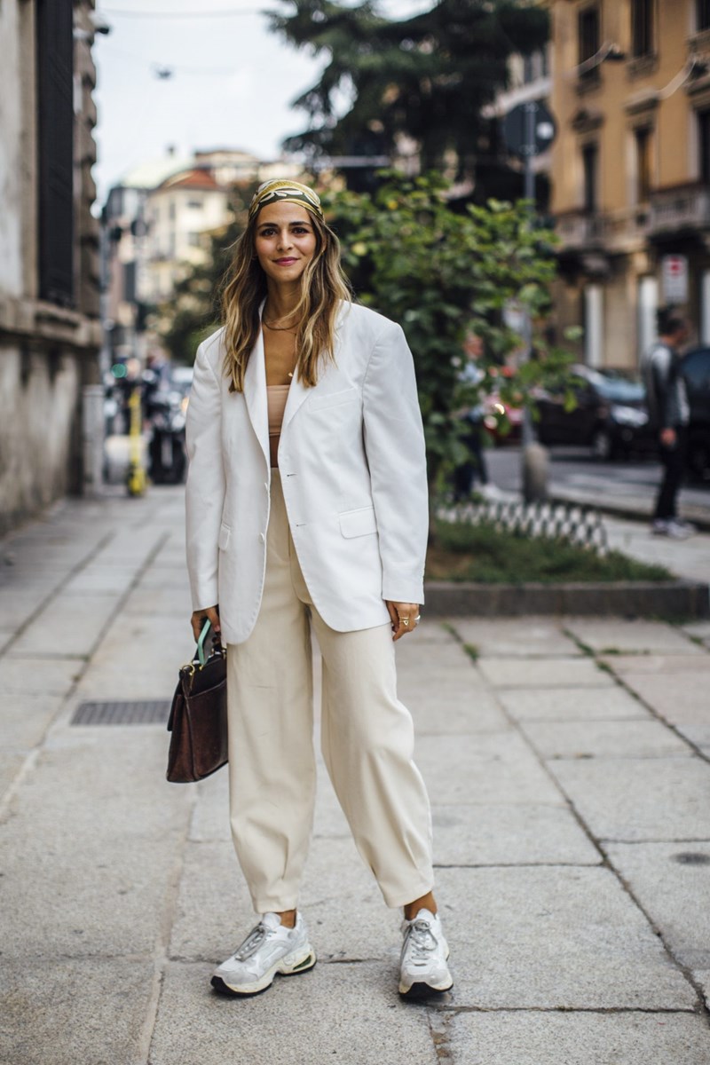 Το street style στην Εβδομάδα Μόδας του Μιλάνου είναι σκέτη έμπνευση. 6 trends και 12 outfits που θα «δανειστούμε» άμεσα - εικόνα 6