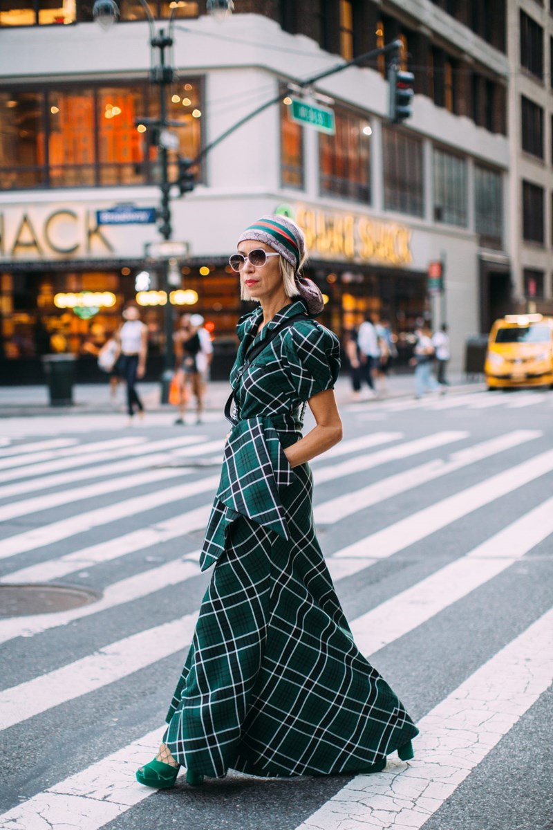 Αυτά είναι τα street style looks που κέντρισαν το ενδιαφέρον μας στην Εβδομάδα Μόδας της Νέας Υόρκης - εικόνα 11