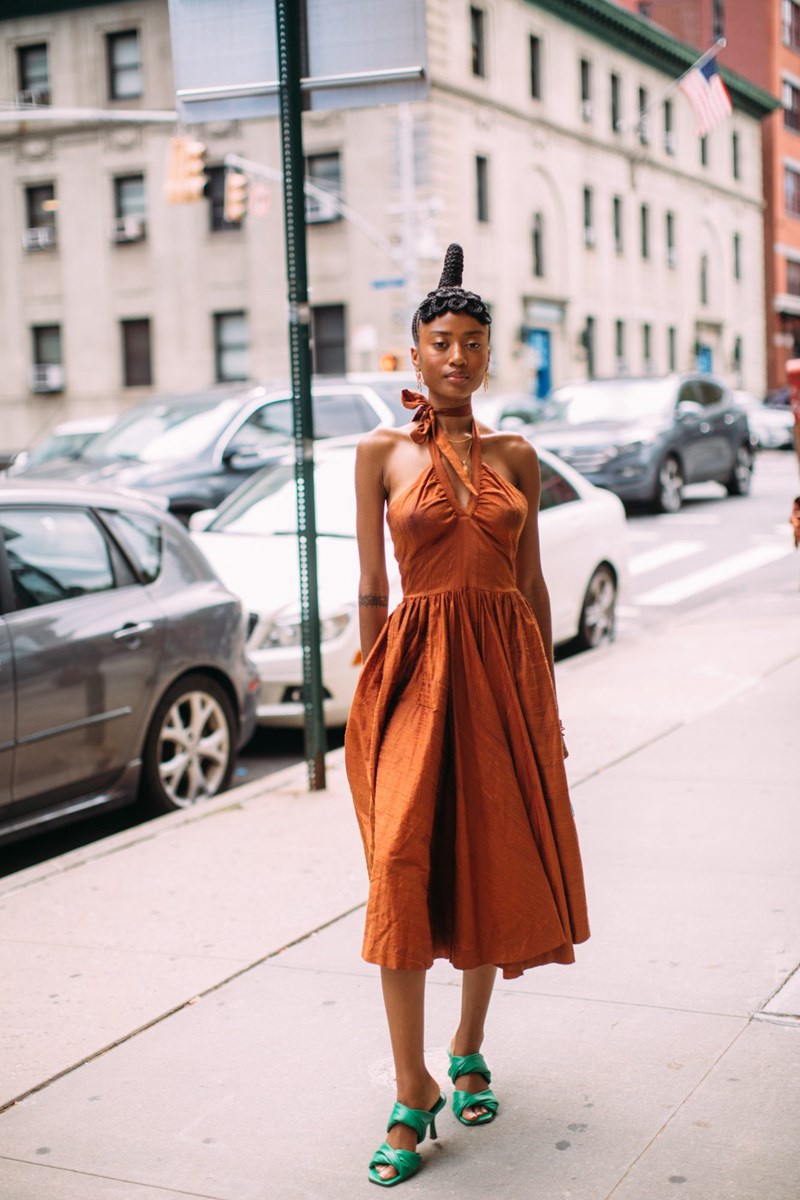 Αυτά είναι τα street style looks που κέντρισαν το ενδιαφέρον μας στην Εβδομάδα Μόδας της Νέας Υόρκης - εικόνα 15