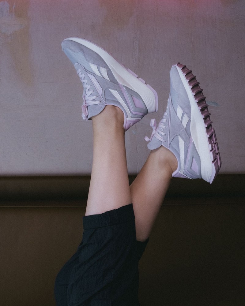 Genevieve Majari: Τα στοιχεία που χτίζουν το legacy της εκρηκτικής «Ζεν» αλλά και τα styling tips που ακολουθεί πιστά - εικόνα 3