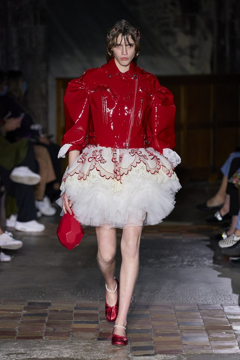 Nensi Dojaka, Erdem, Simone Rocha και όλα όσα μας εντυπωσίασαν στην Εβδομάδα Μόδας του Λονδίνου - εικόνα 5