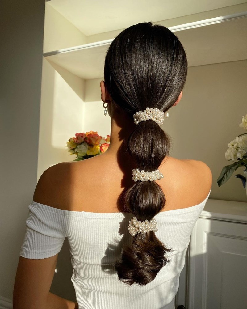 Low Ponytail: 6 ιδέες για να μην μοιάζει ποτέ ξανά βαρετό - εικόνα 3