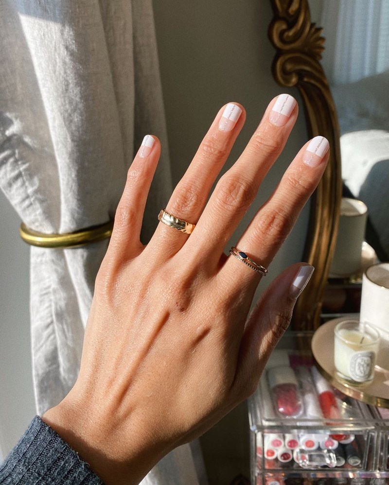Έχεις τετράγωνα νύχια; Βρήκαμε τα nail trends που σου ταιριάζουν - εικόνα 2