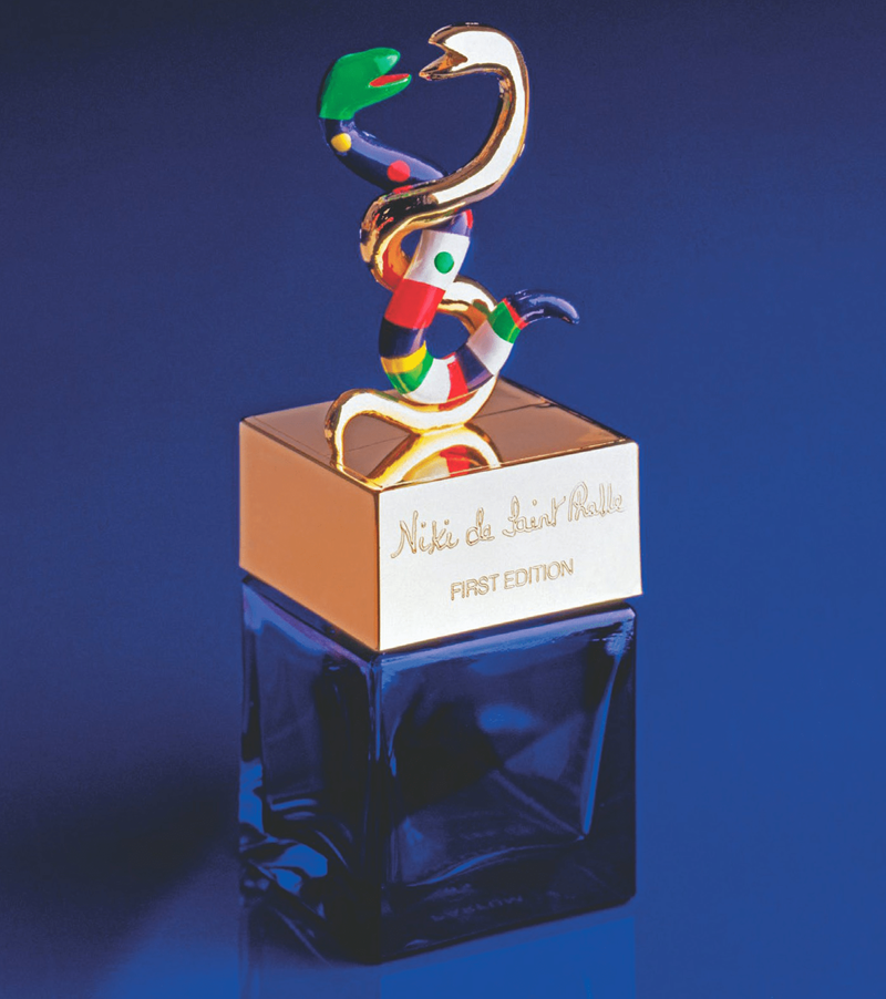 Το βαθύ μπλε του κοβαλτίου είναι για τη La Prairie σύμβολο δύναμης, θηλυκότητας και τόλμης - εικόνα 7