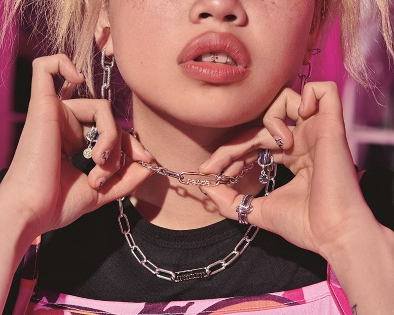 Pandora 