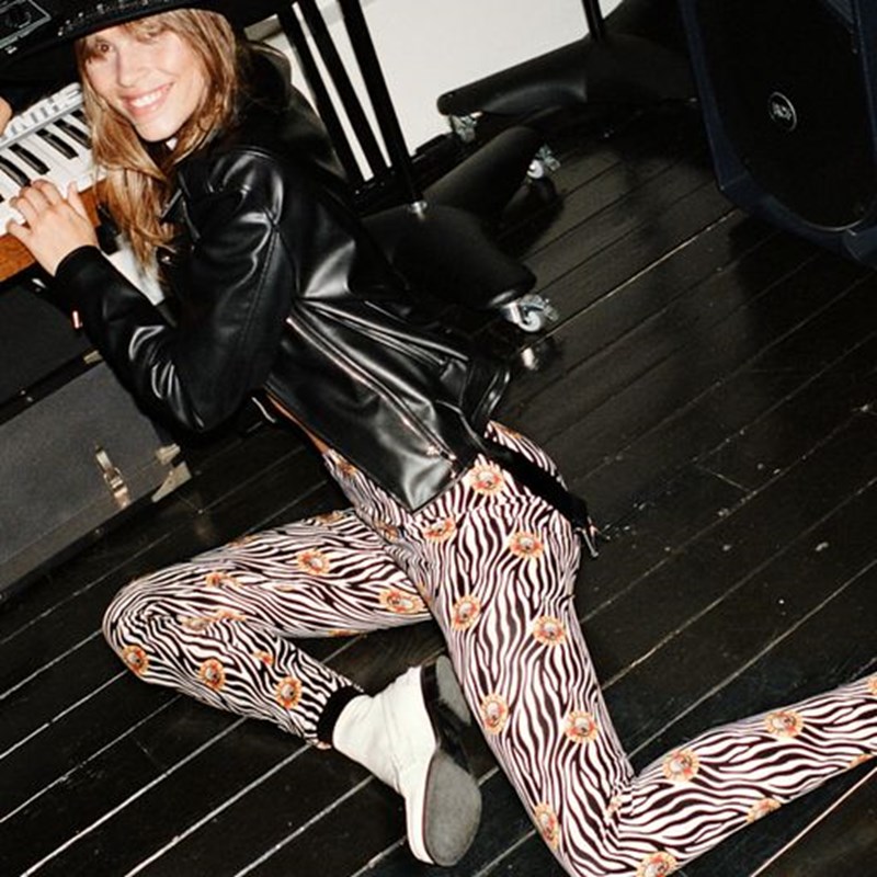 Calzedonia Rockbrand Capsule: Όταν συνδυάζονται legwear και rock μουσική - εικόνα 2