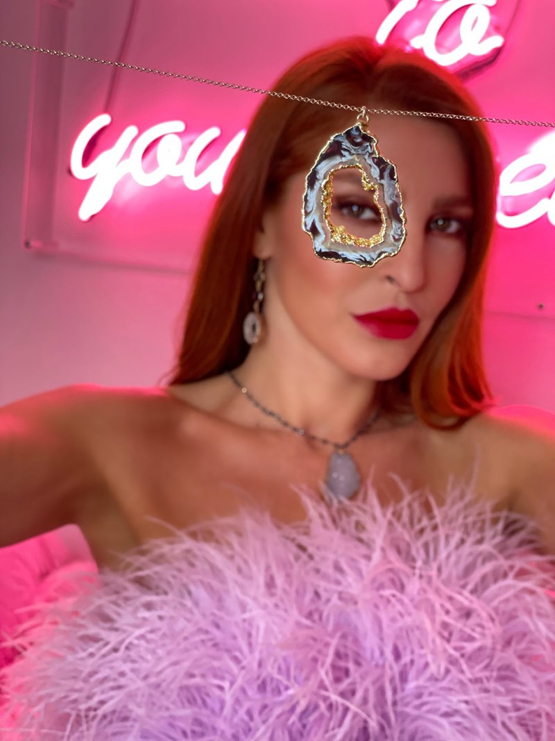 Kat Blink: Αυτά τα κοσμήματα έχουν good vibes (σοβαρολογούμε!) - εικόνα 1