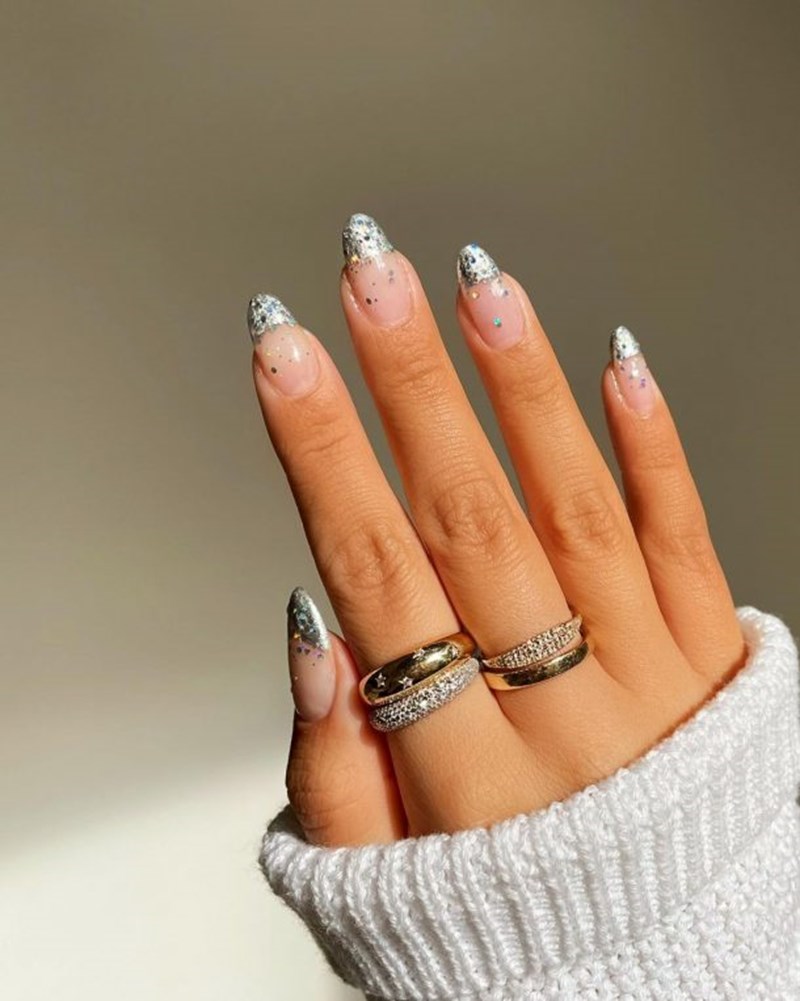 Metallic nails