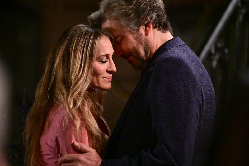 Το reboot του Sex and the City έκανε πρεμιέρα! 15 looks της Carrie Bradshaw που θα δούμε στα νέα επεισόδια - εικόνα 2