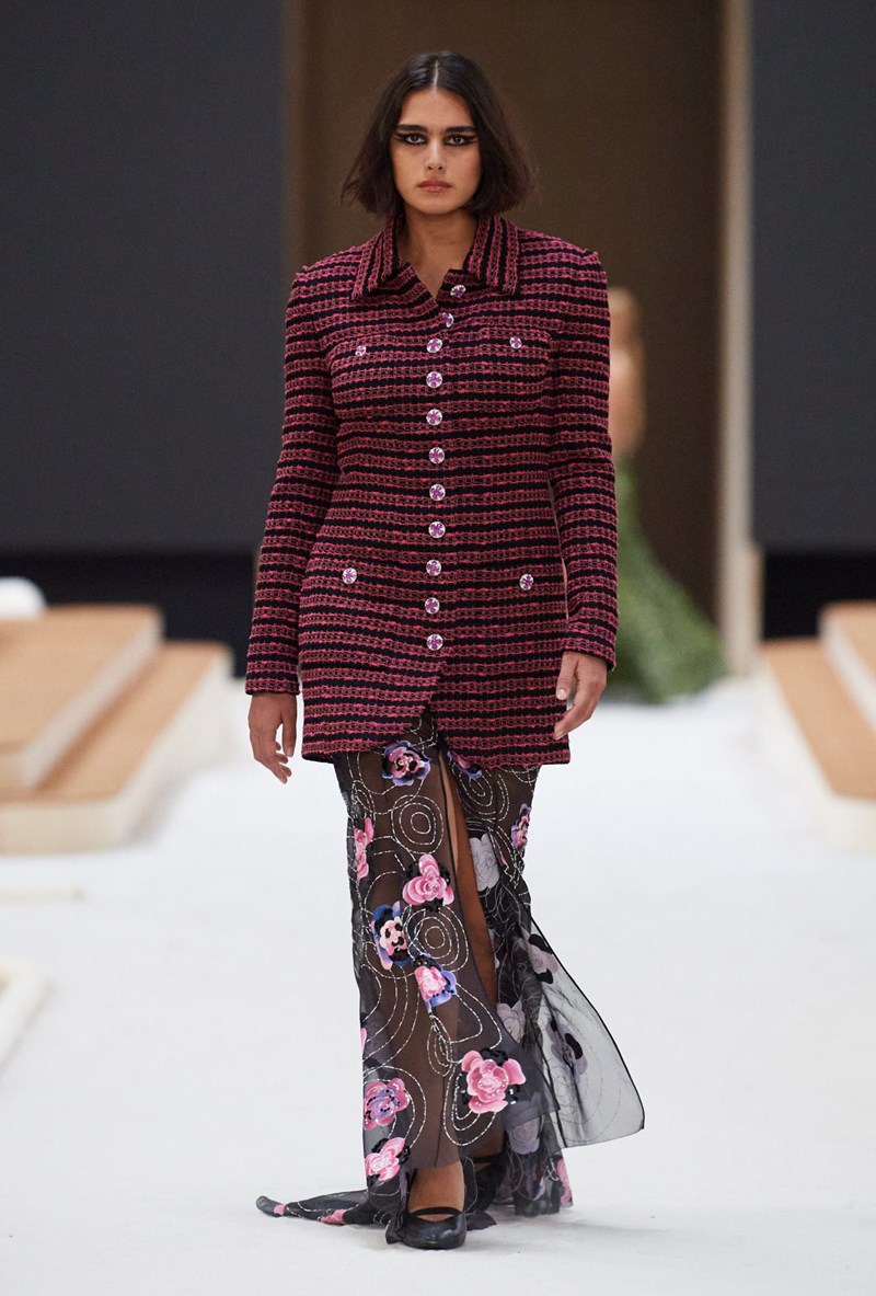 Chanel Couture SS22: Μια συλλογή υψηλής ραπτικής που τιμά την "αιθέρια ελαφρότητα" - εικόνα 5