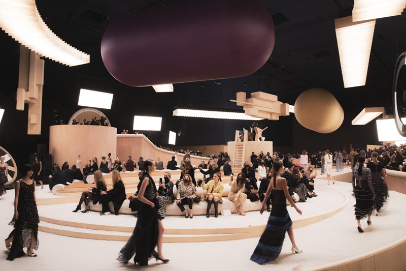 Chanel Couture SS22: Μια συλλογή υψηλής ραπτικής που τιμά την "αιθέρια ελαφρότητα" - εικόνα 3
