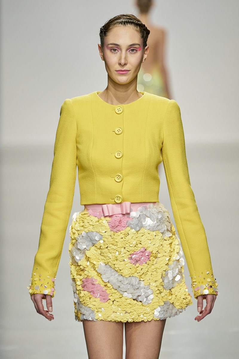 Η Couture SS22 συλλογή με την υπογραφή της Celia Kritharioti ήταν μια ωδή στην αισιοδοξία - εικόνα 3