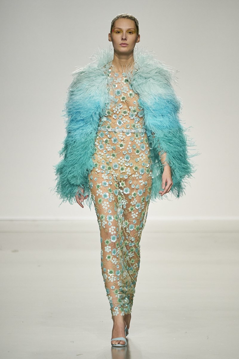 Η Couture SS22 συλλογή με την υπογραφή της Celia Kritharioti ήταν μια ωδή στην αισιοδοξία - εικόνα 5