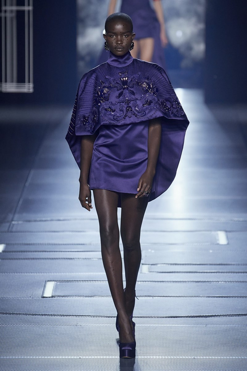 Η couture SS22 συλλογή του οίκου Fendi αποτίει φόρο τιμής στην Αιώνια Πόλη, την Ρώμη - εικόνα 6