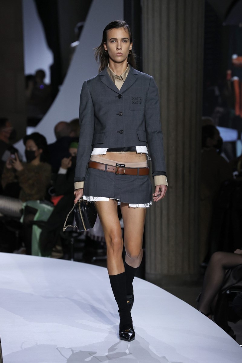 skirt suit