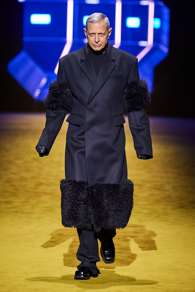 Men's Fashion Week AW22: Ο Jeff Goldblum και o Kyle MacLachlan περπάτησαν στο runway του οίκου Prada - εικόνα 6
