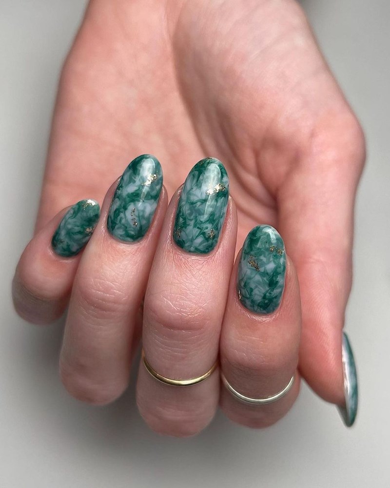 nail