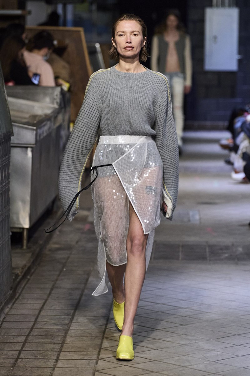 New York Fashion Week: Όλα όσα ξεχωρίσαμε στα runways της Νέας Υόρκης - εικόνα 11