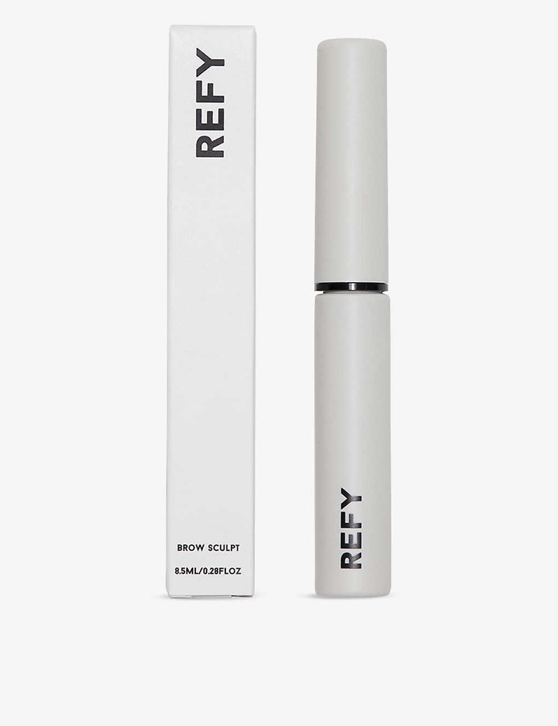 Το brow gel της Bella Hadid, το concealer της Kaia Gerber και 4 ακόμα beauty items που δεν αποχωρίζονται οι celebrities - εικόνα 1