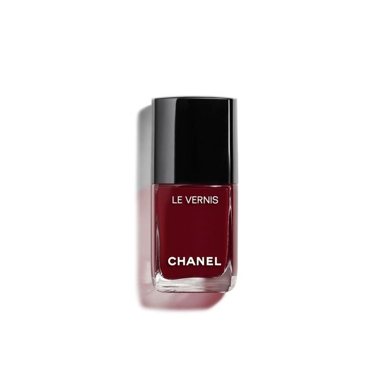 Nail Trend Alert: Η κλασική απόχρωση που κάνει δυναμικό comeback αυτή τη σεζόν - εικόνα 1