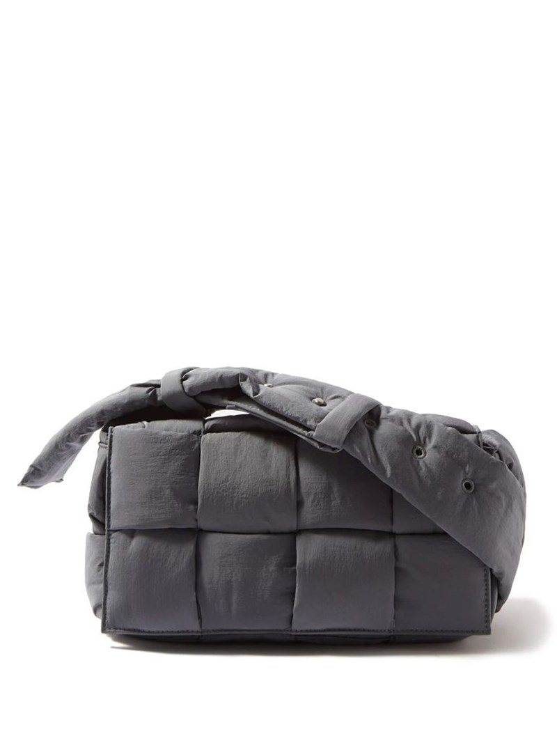 8 puffer bags για να κρατήσεις πρώτη την πιο hot τσάντα του 2022 - εικόνα 13