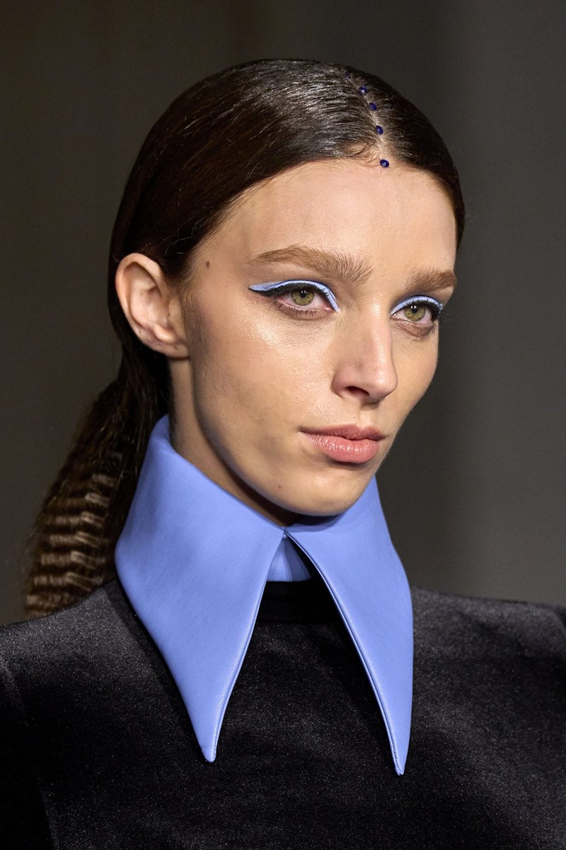 Double eyeliner