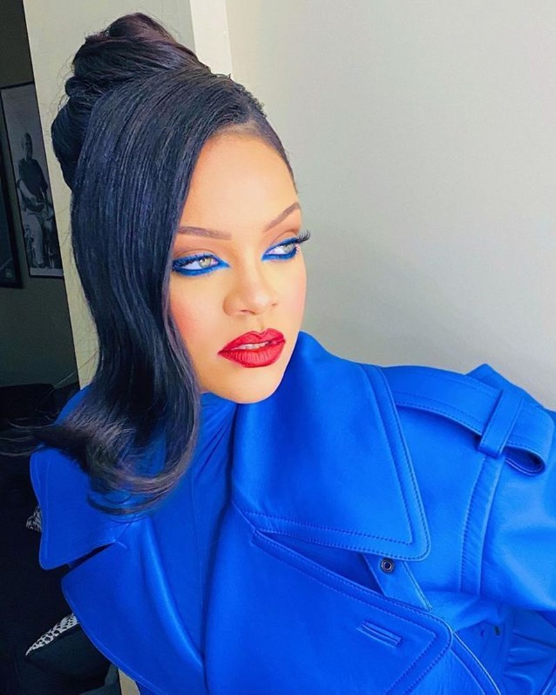 Rihanna: Όλες οι φορές που ταίριαξε το μακιγιάζ της με το outfit της - εικόνα 1