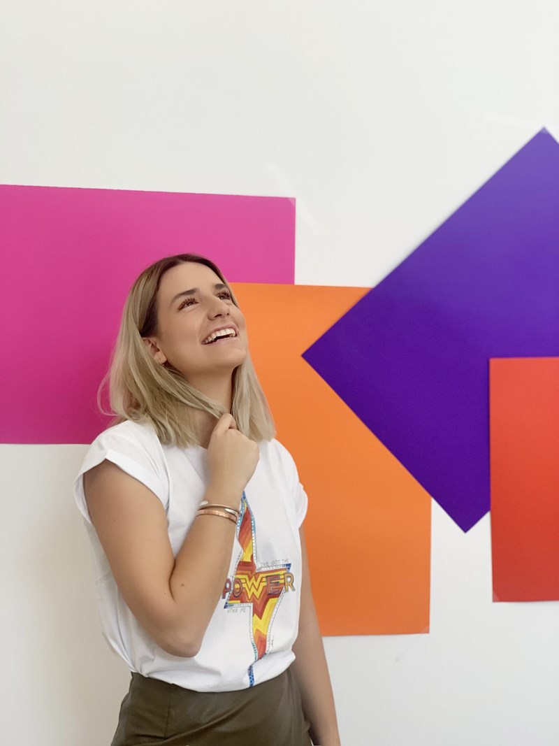 We Celebrate Women: Designers και καλλιτέχνες ζωγραφίζουν... την γυναίκα! - εικόνα 1