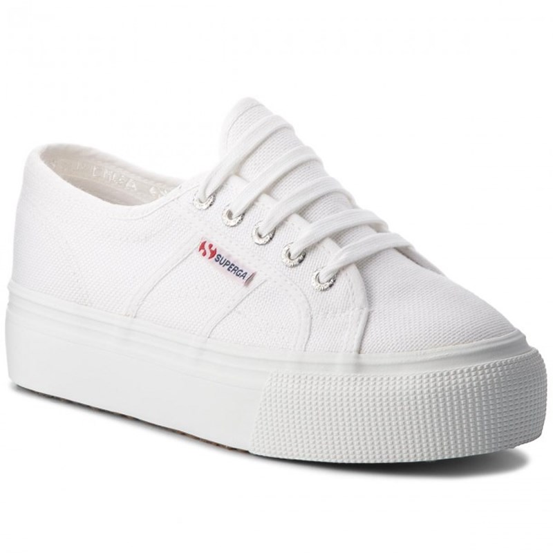 6+1 sneakers που ταιριάζουν τέλεια με τα ανοιξιάτικα φορέματά σου - εικόνα 9