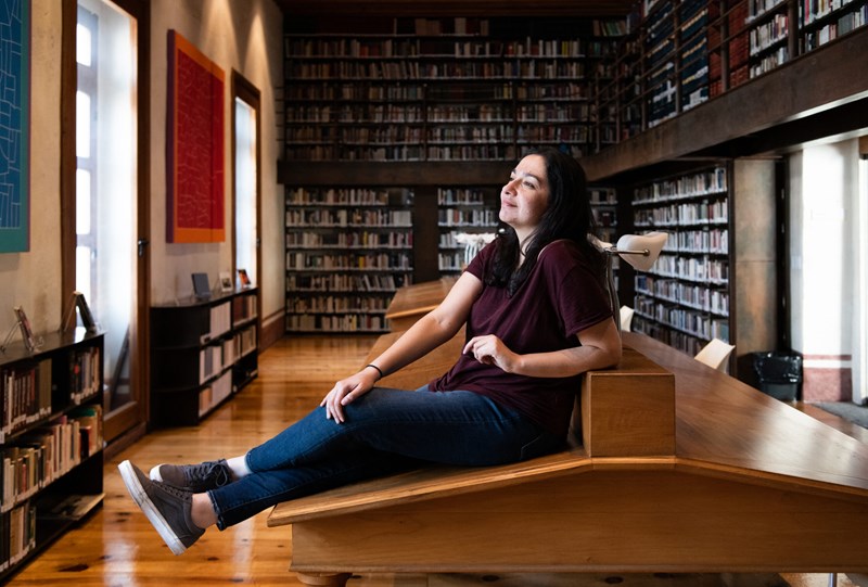 Fernanda Melchor: «Αληθινή αγάπη είναι εκείνη που δεν φοβάται να παραδοθεί και να φύγει» - εικόνα 2