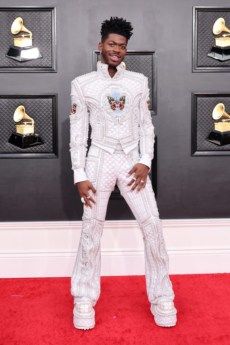 Grammys 2022: Οι καλύτερες εμφανίσεις στο κόκκινο χαλί - εικόνα 7