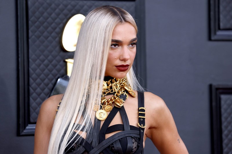 Grammy 2022: Τα beauty looks που ξεχωρίσαμε από την 64η απονομή των μουσικών βραβείων - εικόνα 2