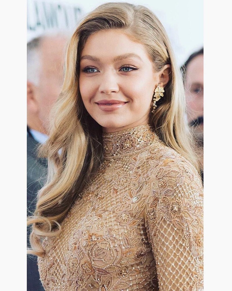 Παντρεύεσαι αυτό το καλοκαίρι; 6 υπέροχα bridal hairstyles, ιδανικά για μακριά μαλλιά - εικόνα 2