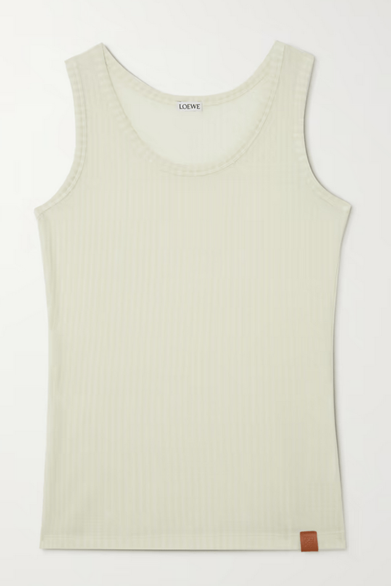 Αυτό το basic top πρέπει να υπάρχει σε κάθε γυναικεία ντουλάπα χειμώνα-καλοκαίρι (και μάλιστα σε ποσότητα!) - εικόνα 7