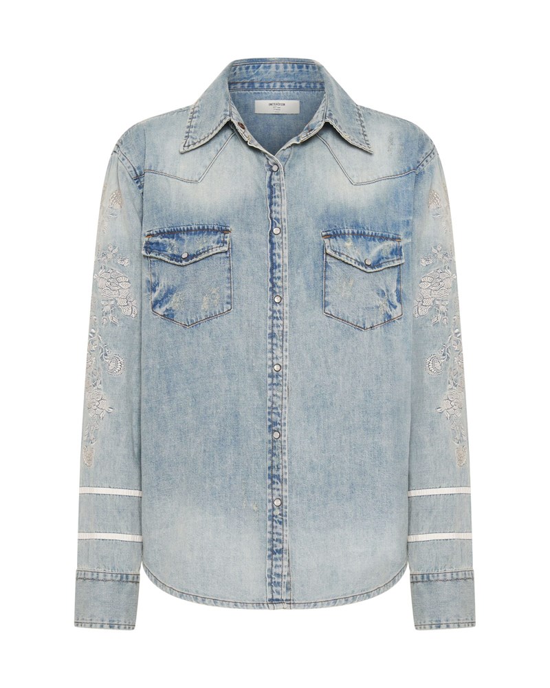 Denim, το τρομερό! 15 τζην κομμάτια που δεν πρέπει να λείπουν από τα συρτάρια σου τώρα - εικόνα 4