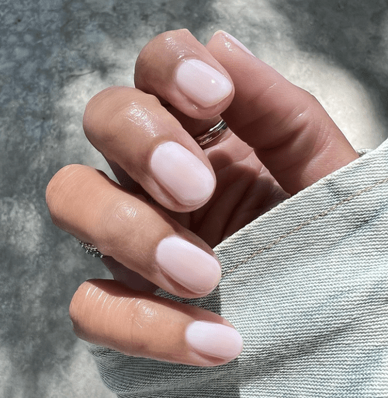 Η nail artist της Blake Lively αποκαλύπτει ποια είναι τα πιο hot χρώματα για τα ανοιξιάτικα μανικιούρ μας - εικόνα 6