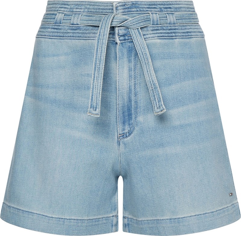 Denim, το τρομερό! 15 τζην κομμάτια που δεν πρέπει να λείπουν από τα συρτάρια σου τώρα - εικόνα 3