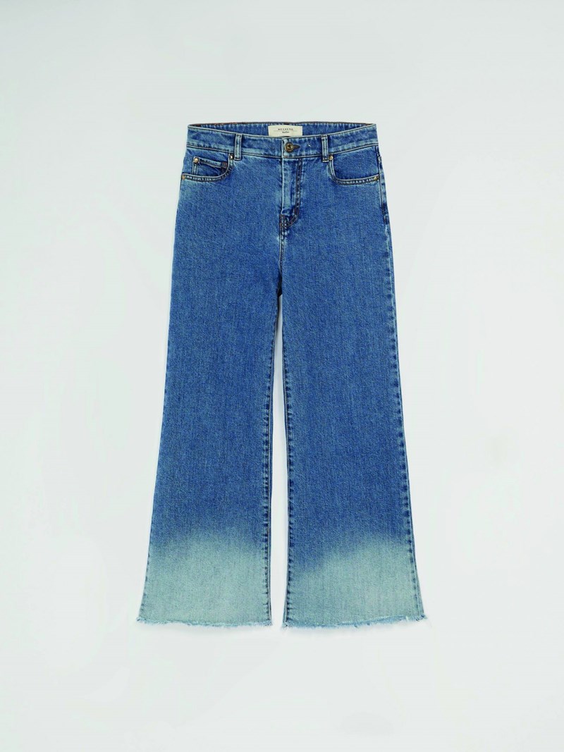 Denim, το τρομερό! 15 τζην κομμάτια που δεν πρέπει να λείπουν από τα συρτάρια σου τώρα - εικόνα 10
