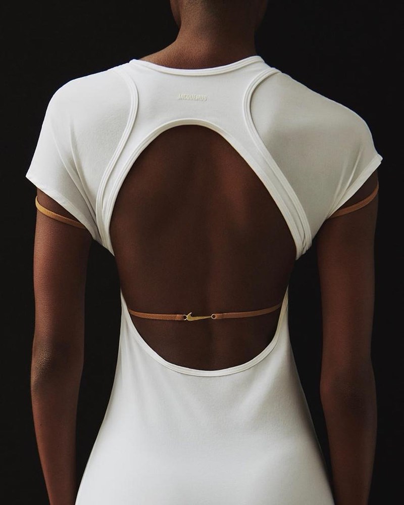 Jacquemus x Nike: Αυτή είναι η μεγαλύτερη (και πιο συναρπαστική) συνεργασία της σεζόν - εικόνα 1