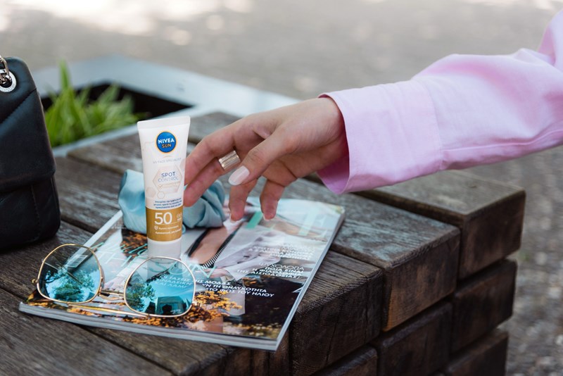 Τα ELLE girls ανοίγουν τα νεσεσέρ με τα αντηλιακά τους και αποκαλύπτουν τους πιστούς συμμάχους τους - εικόνα 8