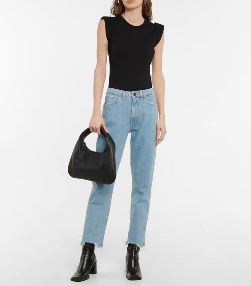  Capsule Wardrobe