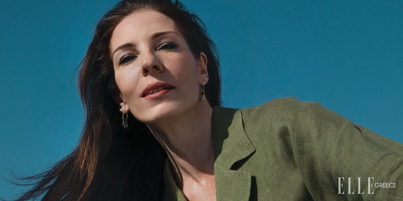 ELLE Ιουλίου: «Έχει τη σούπερ δύναμη του καλοκαιριού» - εικόνα 5