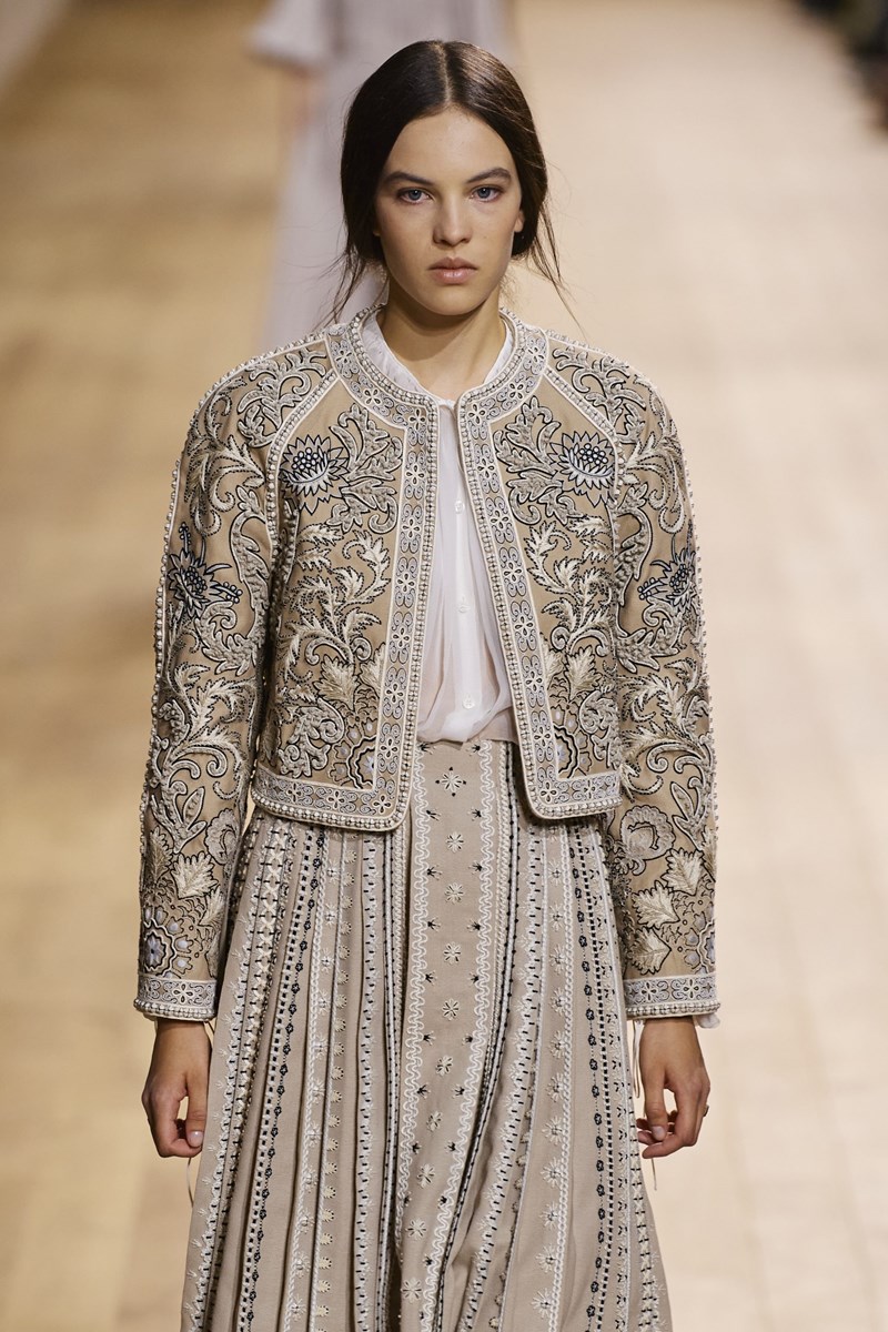 Dior Couture AW22/23: Όταν η παράδοση συνάντησε την υψηλή ραπτική - εικόνα 5