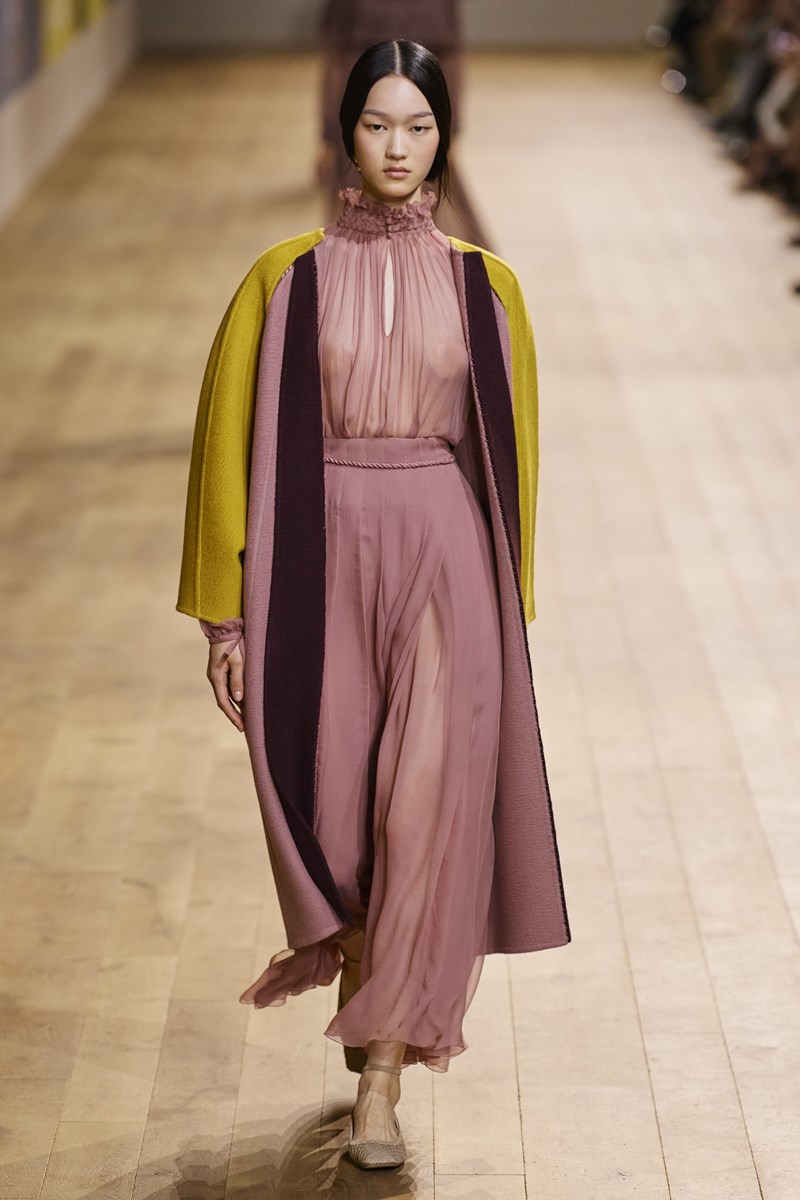 Dior Couture AW22/23: Όταν η παράδοση συνάντησε την υψηλή ραπτική - εικόνα 4